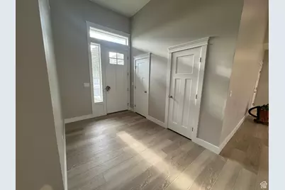 1870 N Valley View Dr #201, Layton, UT 84040 - Photo 12