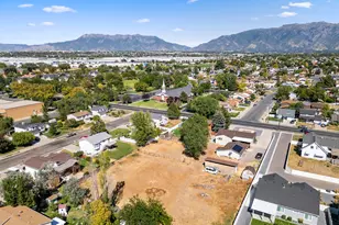 1940 S Main St, Clearfield, UT 84015 - Photo 4