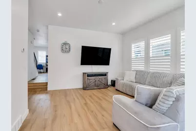 7051 W Owens View Way, West Jordan, UT 84081 - Photo 8