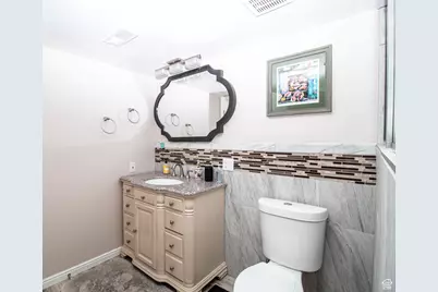 2288 E Emerald Hills Ct S, Salt Lake City, UT 84121 - Photo 20