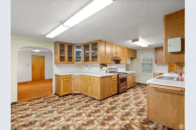 414 E 2625 N, Layton, UT 84041 - Photo 8
