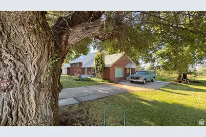 414 E 2625 N, Layton, UT 84041 - Photo 32