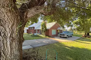 414 E 2625 N, Layton, UT 84041 - Photo 32