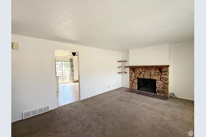 2687 N 1450 E, Layton, UT 84040 - Photo 4