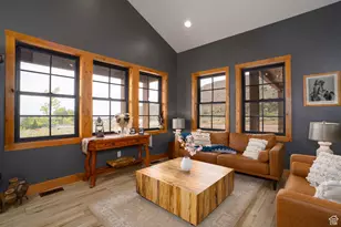 8552 W Sawtooth Park Dr, Vernal, UT 84078 - Photo 16