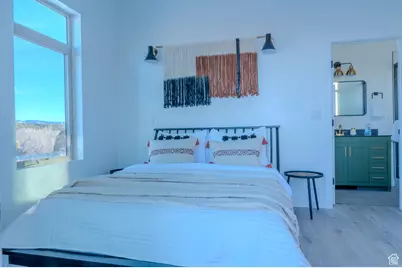 152 W Bryce Gate Cir, Hatch, UT 84735 - Photo 8