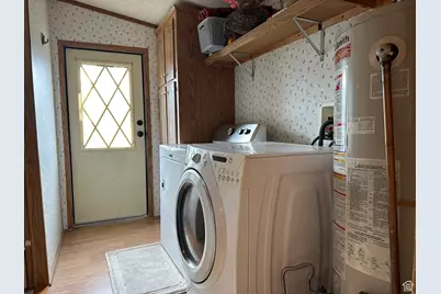 190 W 400 S, Fillmore, UT 84631 - Photo 14