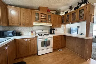 190 W 400 S, Fillmore, UT 84631 - Photo 6