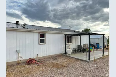 190 W 400 S, Fillmore, UT 84631 - Photo 22