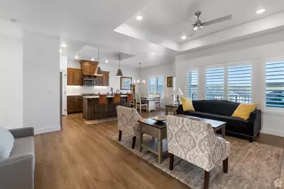 203 N Strathmore Ln, Cedar City, UT 84720 - Photo 4