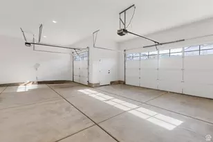 203 N Strathmore Ln, Cedar City, UT 84720 - Photo 18