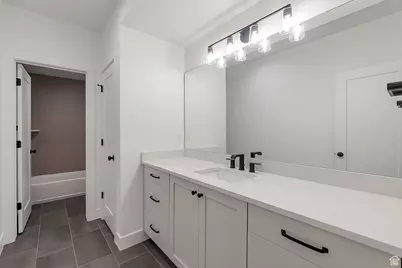 581 W Summerhill Ln N, Centerville, UT 84014 - Photo 22