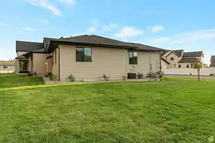581 W Summerhill Ln N, Centerville, UT 84014 - Photo 28