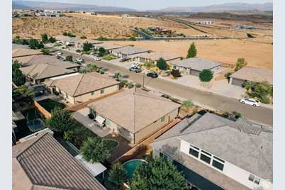 5887 S Desert Crest Dr, Saint George, UT 84790 - Photo 6