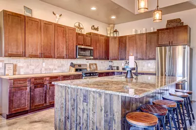 3267 S Retreat Dr #302, Hurricane, UT 84737 - Photo 16