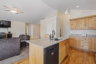 27 W Spring Creek Parkway, Providence, UT 84332 - Photo 12