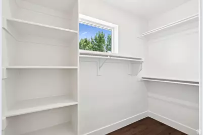 1615 N Angel St, Layton, UT 84041 - Photo 4