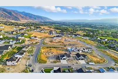 894 E 130 N #17, Hyde Park, UT 84318 - Photo 6