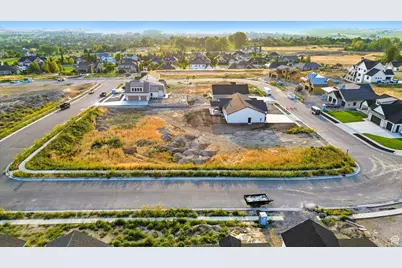 895 E 100 N #11, Hyde Park, UT 84318 - Photo 4