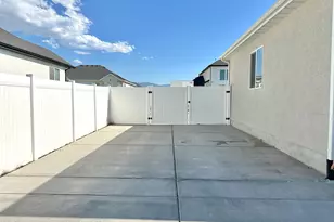 278 E Briarwood Ln, Stansbury Park, UT 84074 - Photo 22