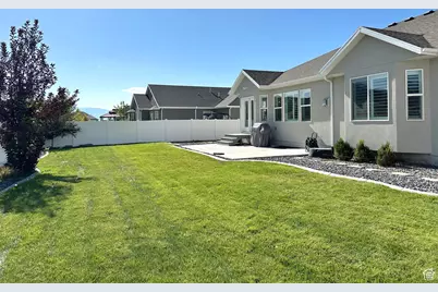 278 E Briarwood Ln, Stansbury Park, UT 84074 - Photo 20