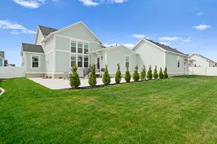 245 S Summer Breeze Ln W, Layton, UT 84041 - Photo 30