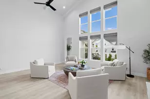 245 S Summer Breeze Ln W, Layton, UT 84041 - Photo 4