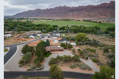 2720 Bench Rd E, Moab, UT 84532 - Photo 12