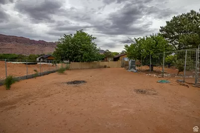 2720 Bench Rd E, Moab, UT 84532 - Photo 32