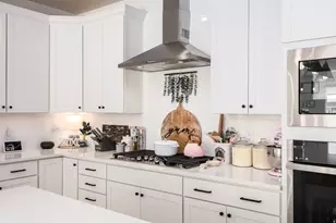 1074 E Blazing Sun Dr N, Eagle Mountain, UT 84005 - Photo 2