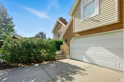 2343 W Temple View Cir, South Jordan, UT 84095 - Photo 4