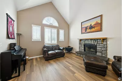 2343 W Temple View Cir, South Jordan, UT 84095 - Photo 6