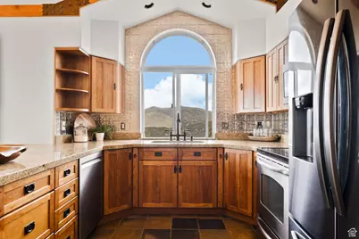 14390 S Shaggy Mountain Rd, Herriman, UT 84096 - Photo 10