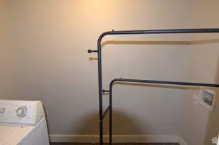 831 N Glen Eagle Ct, Tooele, UT 84074 - Photo 10