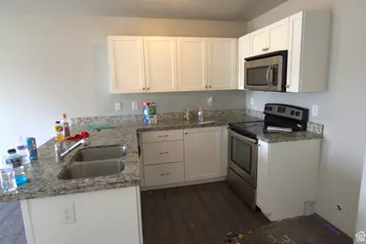 831 N Glen Eagle Ct, Tooele, UT 84074 - Photo 4