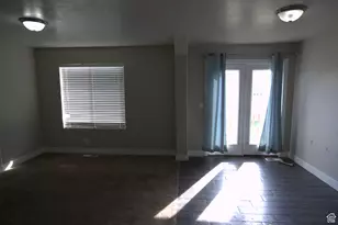 831 N Glen Eagle Ct, Tooele, UT 84074 - Photo 2