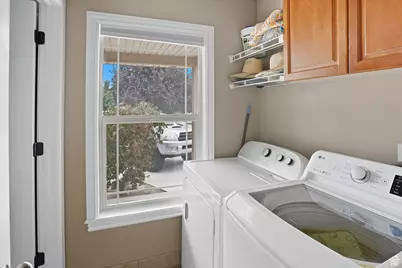 2819 S Silver Fox Ln, Saratoga Springs, UT 84045 - Photo 18