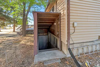 595 S 100 St E, Fountain Green, UT 84632 - Photo 40