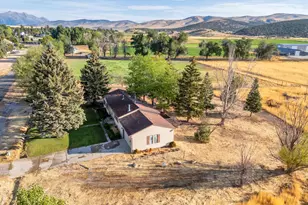 595 S 100 St E, Fountain Green, UT 84632 - Photo 10