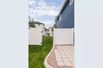 7099 N Garden Dr, Eagle Mountain, UT 84005 - Photo 32