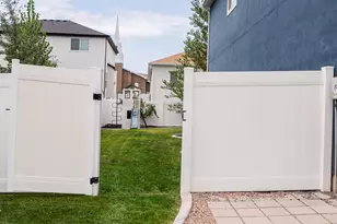 7099 N Garden Dr, Eagle Mountain, UT 84005 - Photo 32