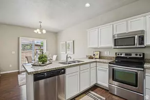 4293 N Cresthaven Ln, Lehi, UT 84043 - Photo 10