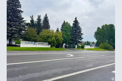 871 N Newberg Dr #3, Garden City, UT 84028 - Photo 4