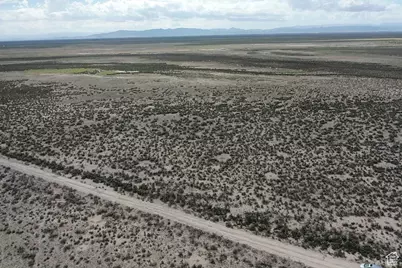 40 N 5600 Rd W, Beryl, UT 84714 - Photo 6
