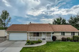 10207 N Cottonwood Dr, Cedar Hills, UT 84062 - Photo 24