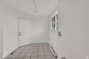 10207 N Cottonwood Dr, Cedar Hills, UT 84062 - Photo 18