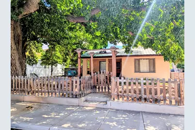 199 S 400 E, Moab, UT 84532 - Photo 2