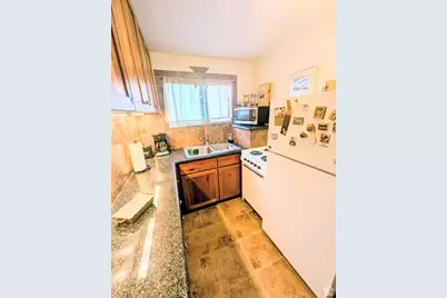 199 S 400 E, Moab, UT 84532 - Photo 6