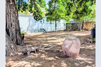 199 S 400 E, Moab, UT 84532 - Photo 18