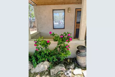 199 S 400 E, Moab, UT 84532 - Photo 2